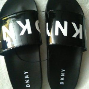 Dkny's Shoes